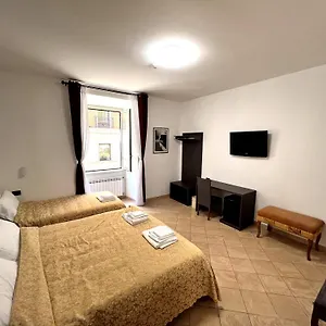 https://hotel-domus-termini.it-romehotels.com